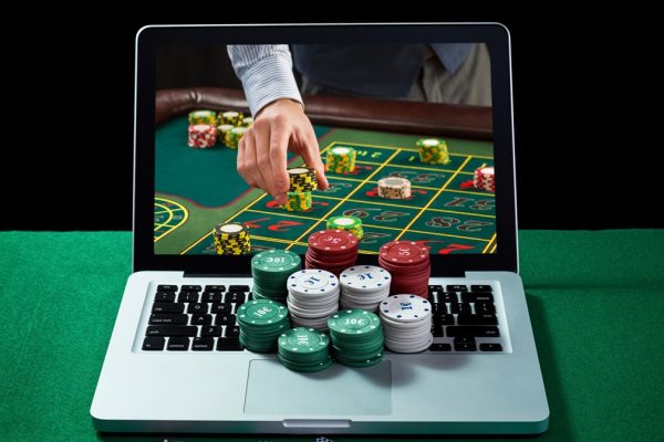 Uruguay strengthens digital controls on online betting platforms with new international standards