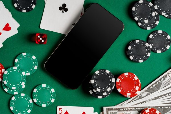 Bélgica enfrenta crisis en su mercado de juego: más del 65% de jóvenes apuestan en sitios ilegales