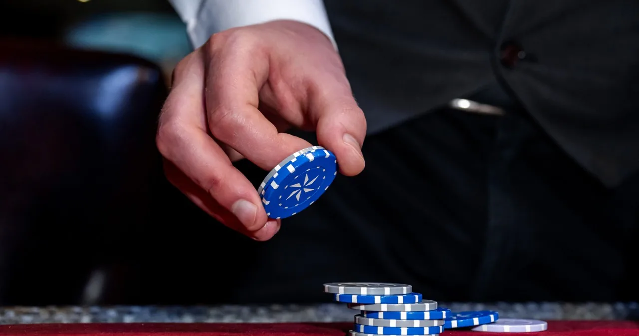UK warns about the growth of the illegal market during the Cheltenham Festival